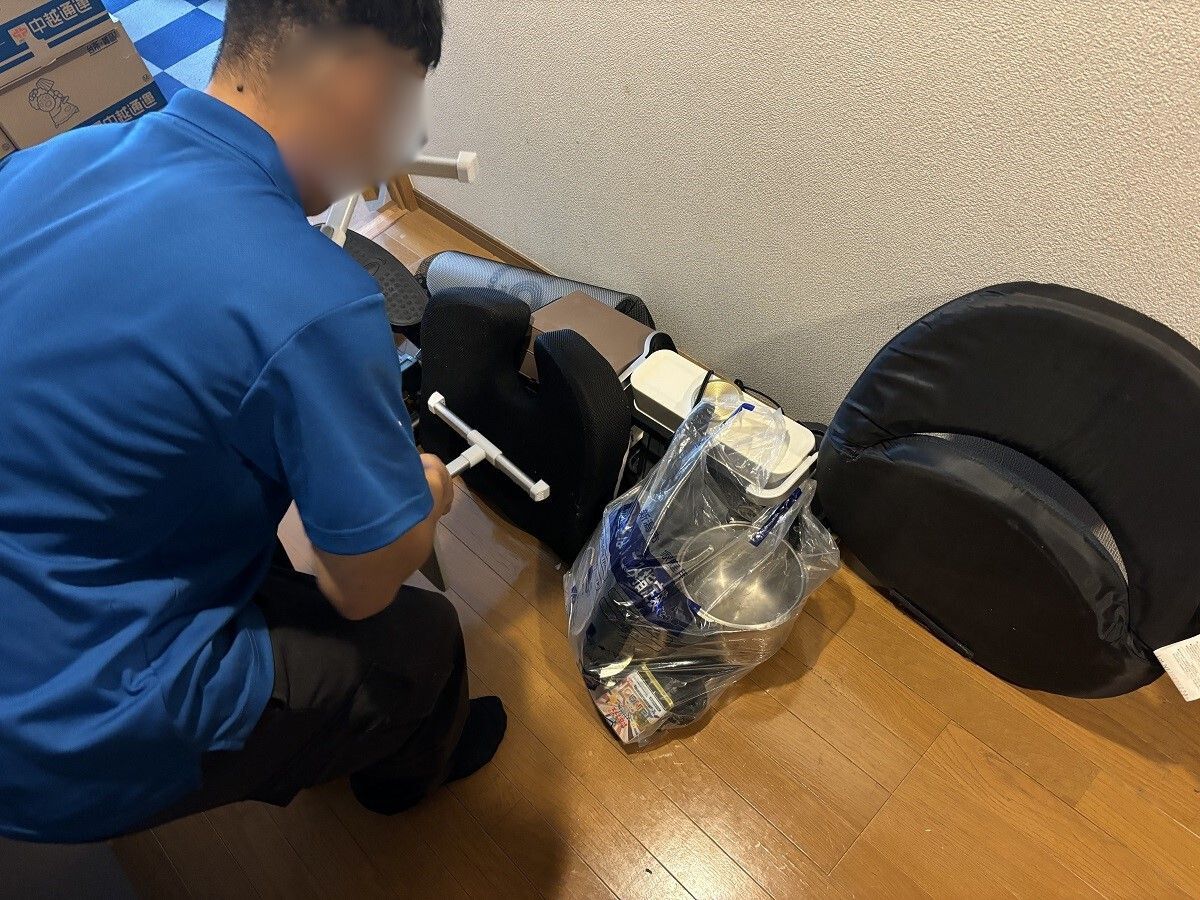 「1Kのマンションからガスコンロなどを回収させていただきました」作業写真